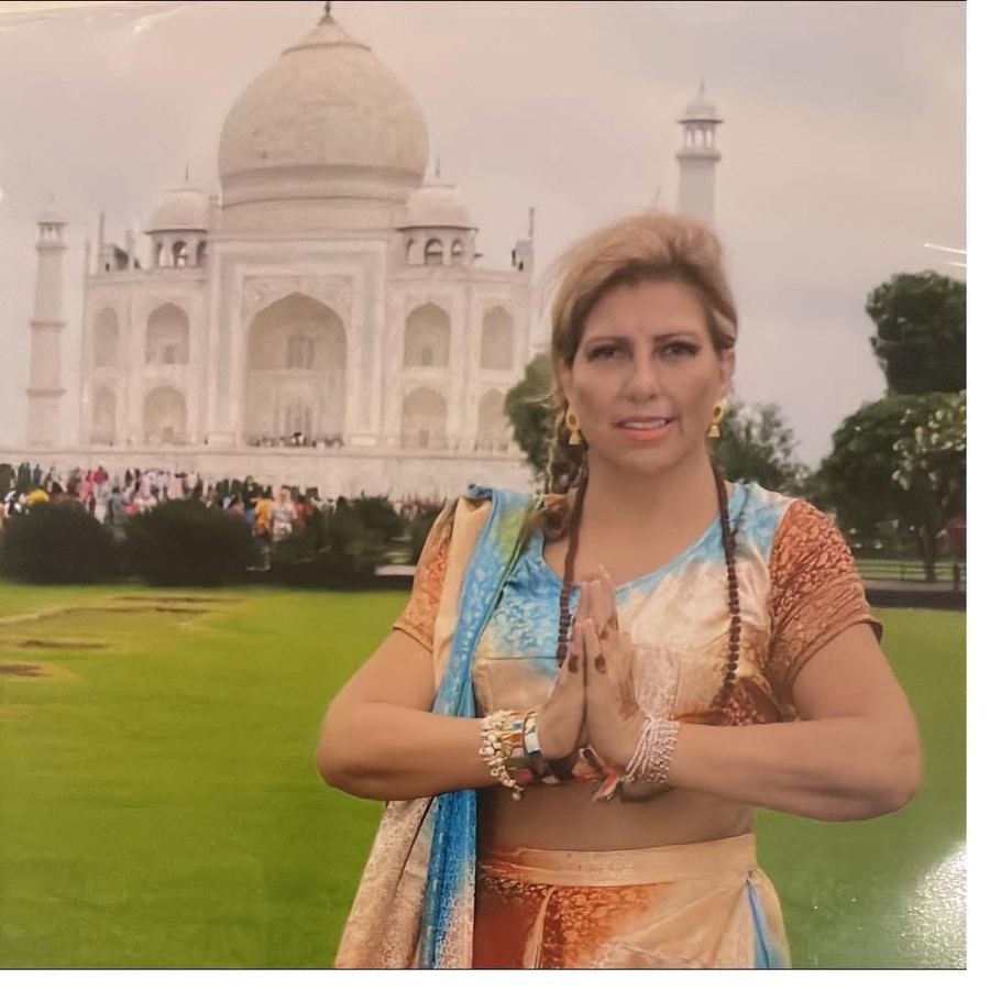 Isabel Elizalde en la India